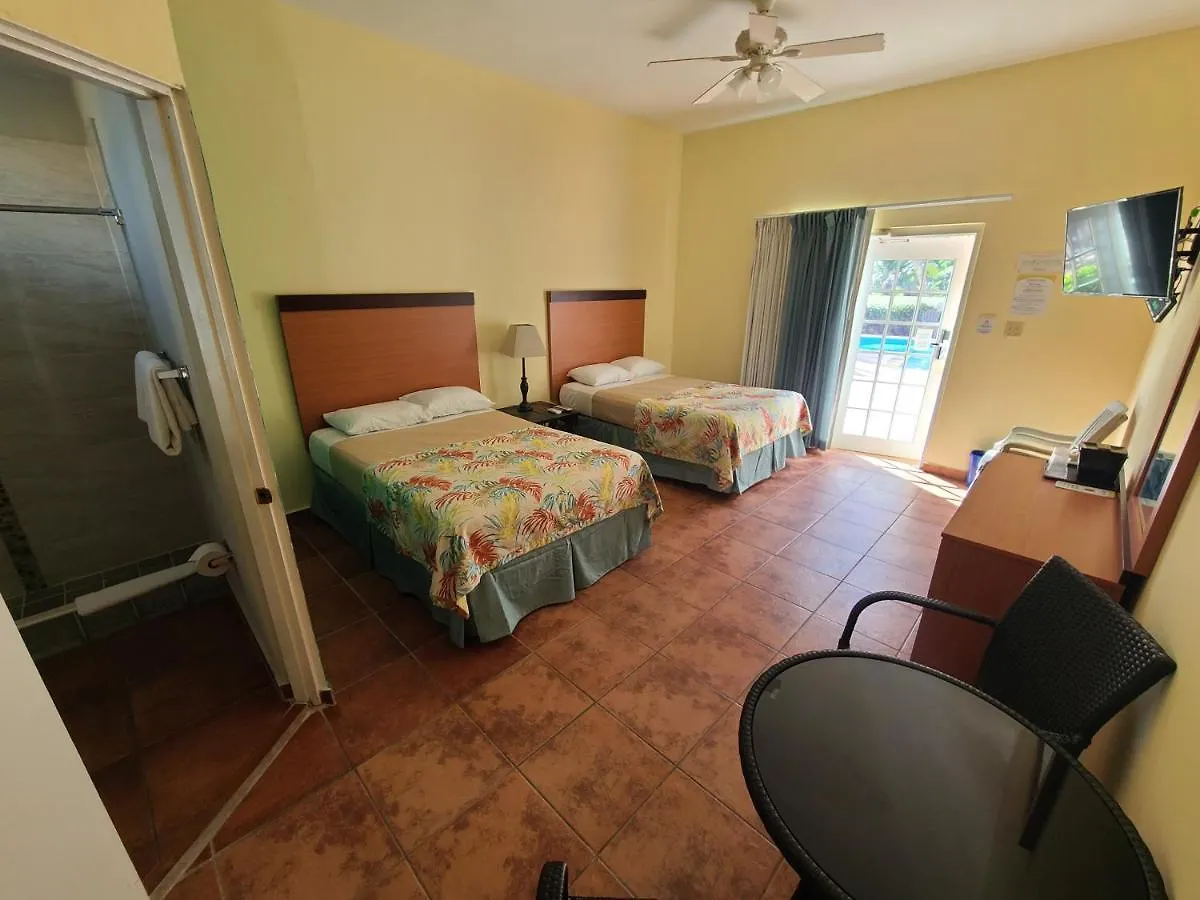 Hotel Lucia Beach Ябукоа
